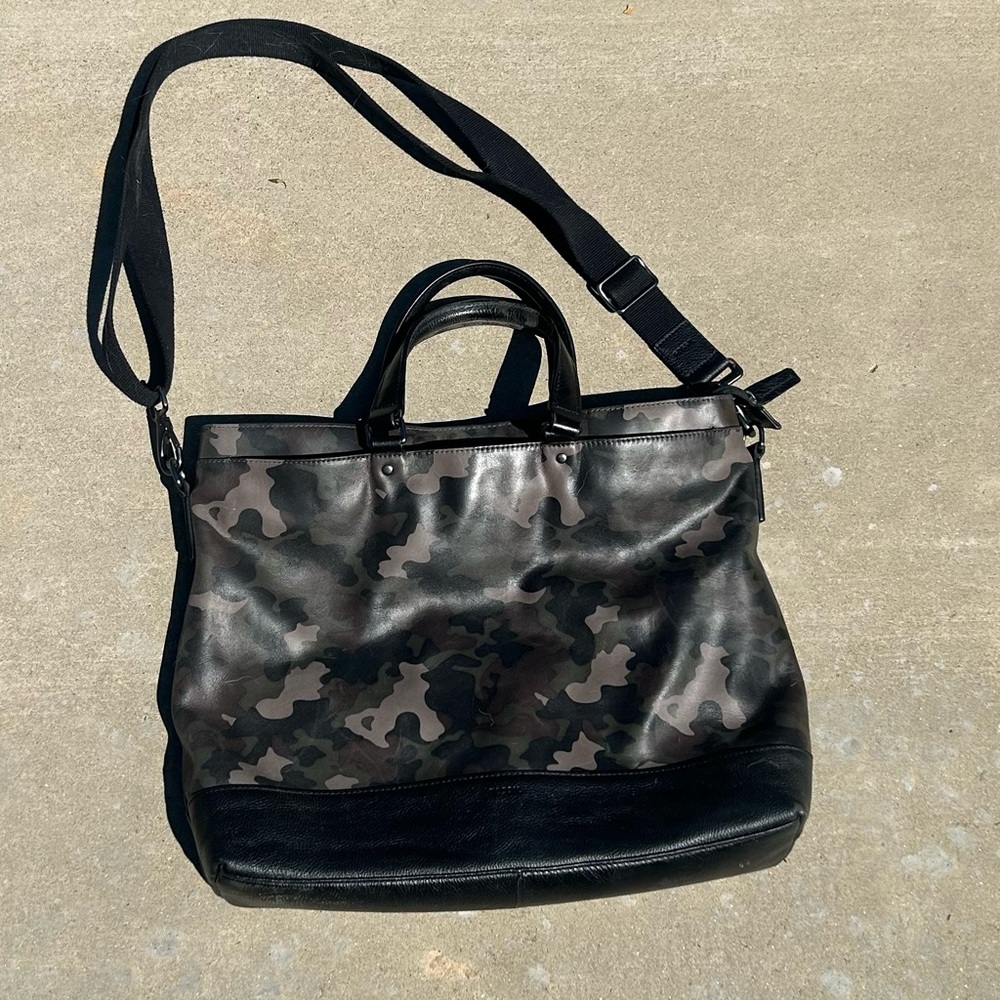 Fossil camo messenger bag